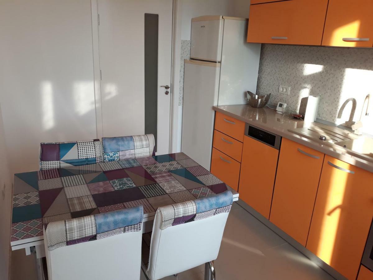 Apartament 3 Camere Констанца Екстериор снимка